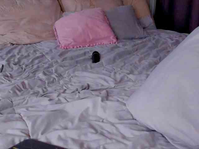 LilithVermillion webcam