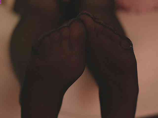 LilithVermillion webcam