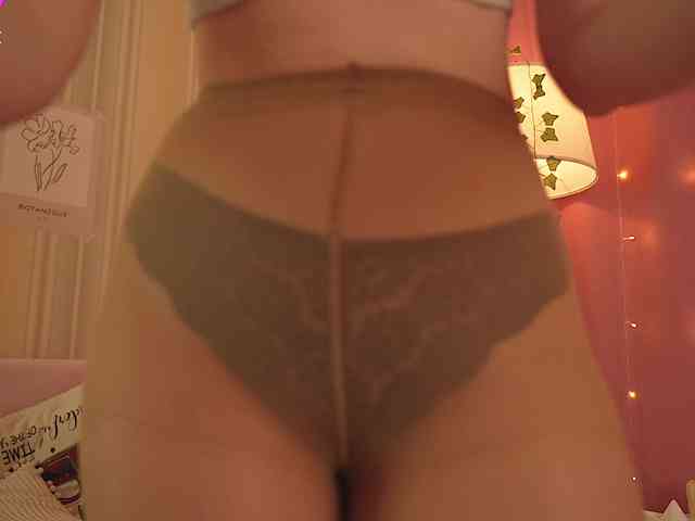 LilithVermillion webcam