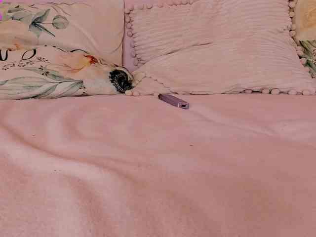 LilithVermillion webcam