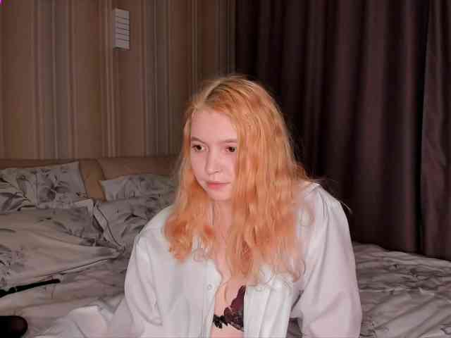 LilithVermillion webcam