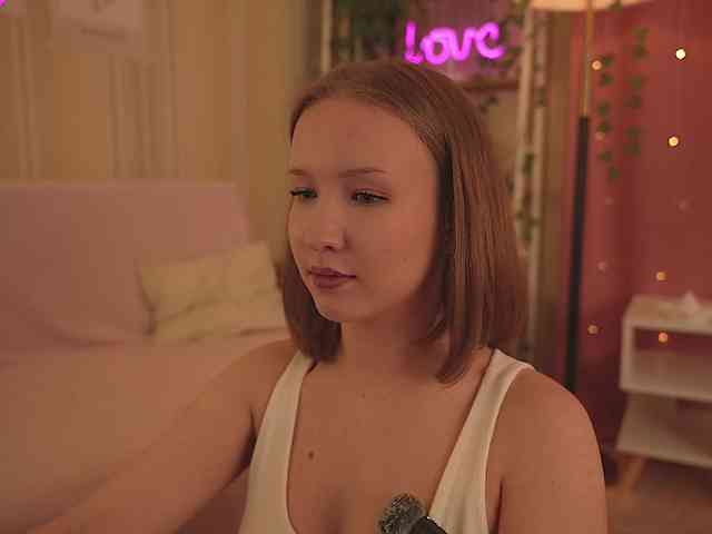 LilithVermillion webcam