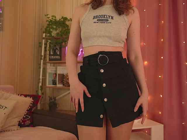 LilithVermillion webcam