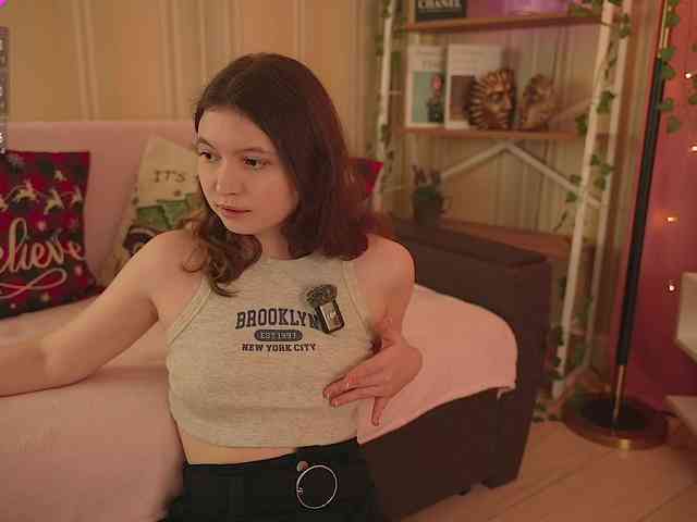 LilithVermillion webcam