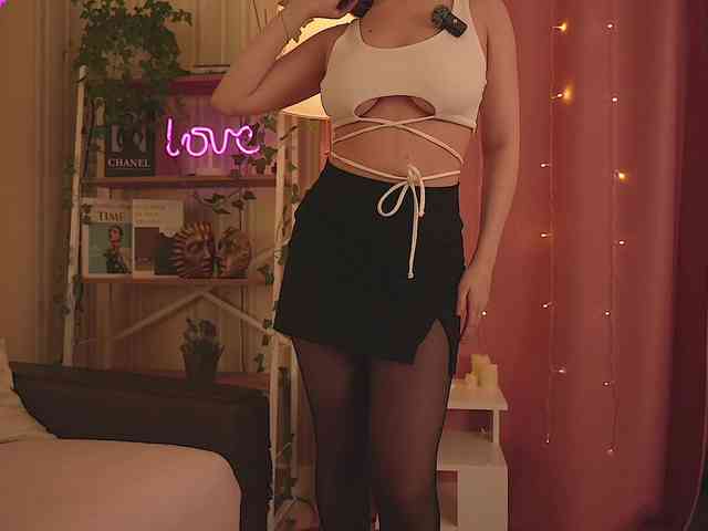 LilithVermillion webcam