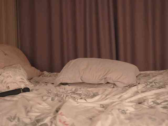 LilithVermillion webcam