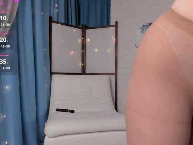 LilithVermillion webcam