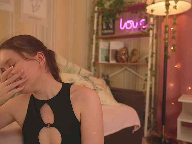 LilithVermillion webcam