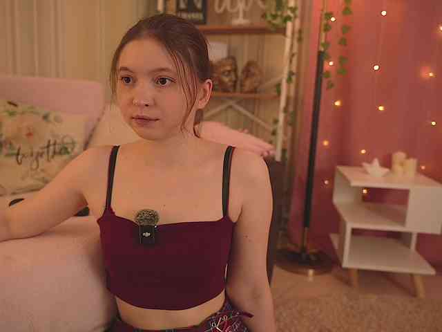 LilithVermillion webcam