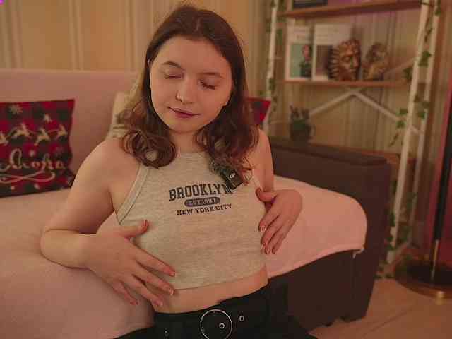 LilithVermillion webcam