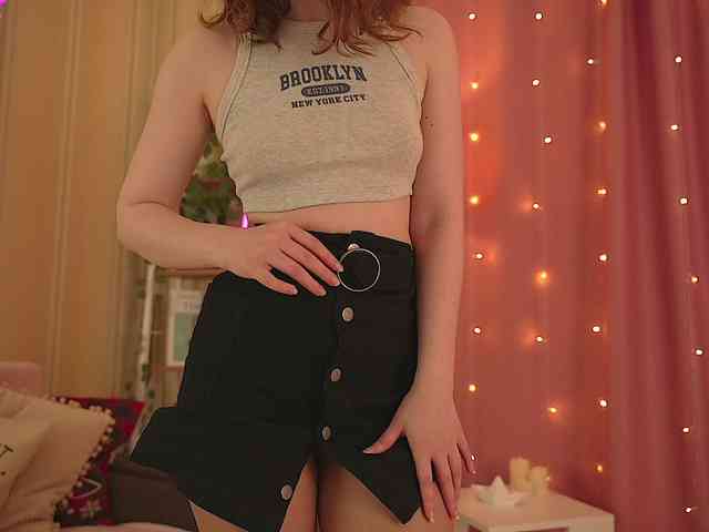 LilithVermillion webcam