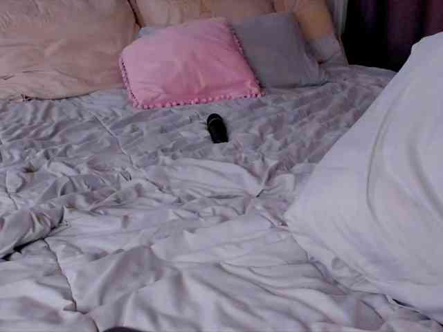 LilithVermillion webcam