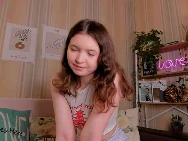 LilithVermillion webcam