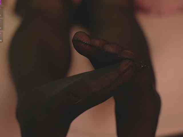 LilithVermillion webcam