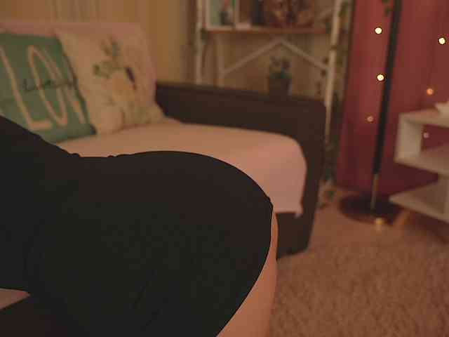 LilithVermillion webcam