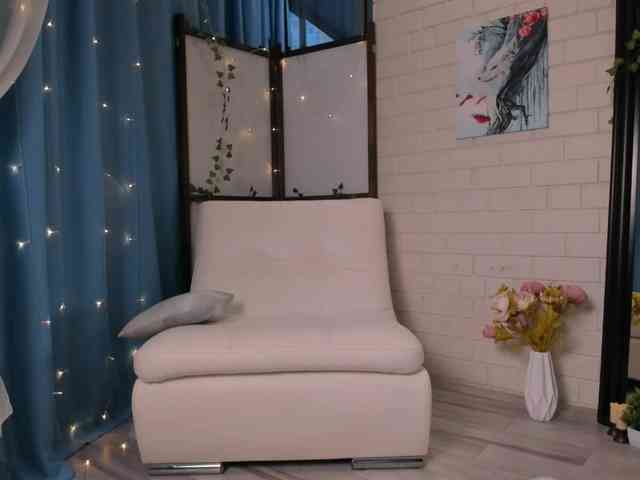 LilithVermillion webcam