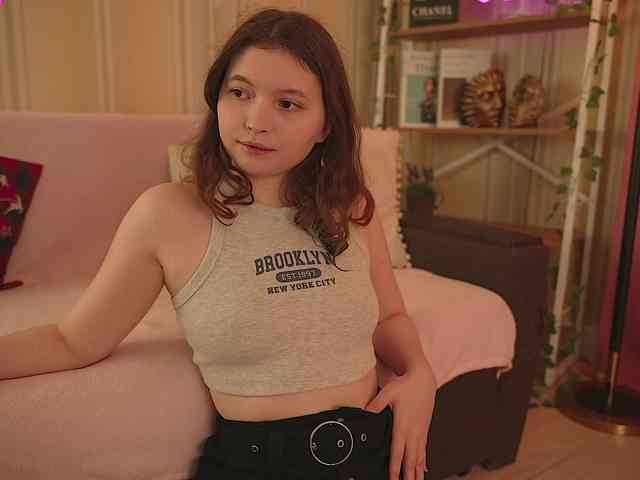 LilithVermillion webcam