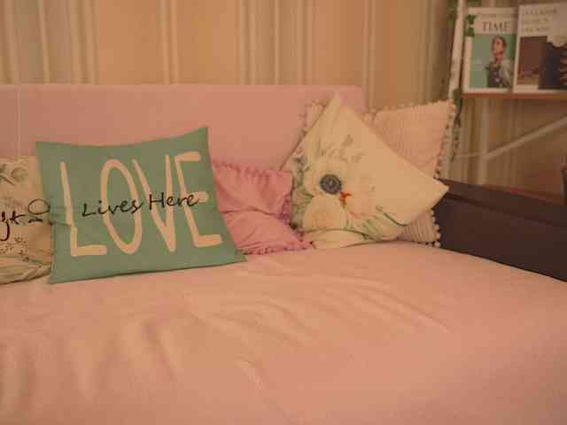 LilithVermillion webcam