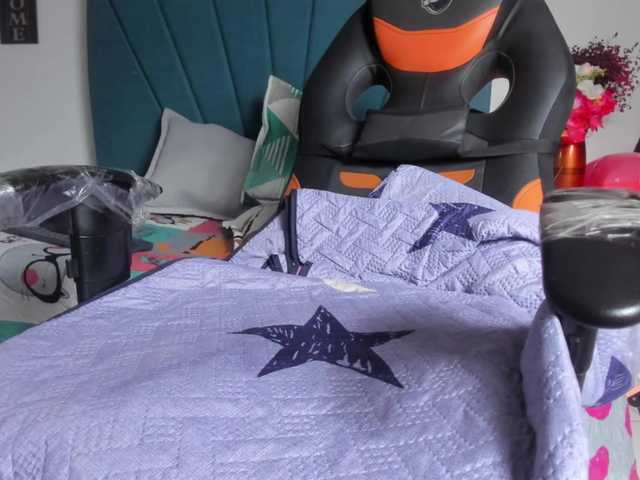 Ariel-wish's BongaCams show and profile