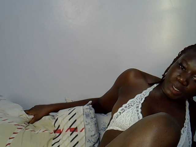 Afriqueen's BongaCams show and profile
