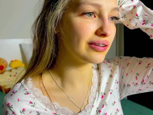 cute-honey's BongaCams show and profile