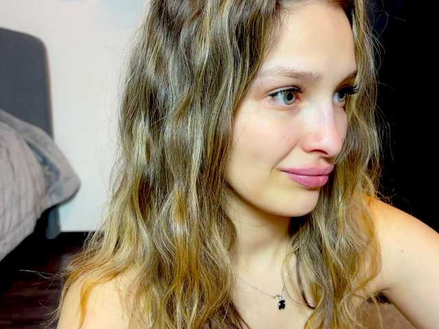 cute-honey's BongaCams show and profile