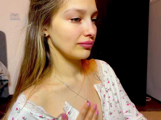 cute-honey's BongaCams show and profile