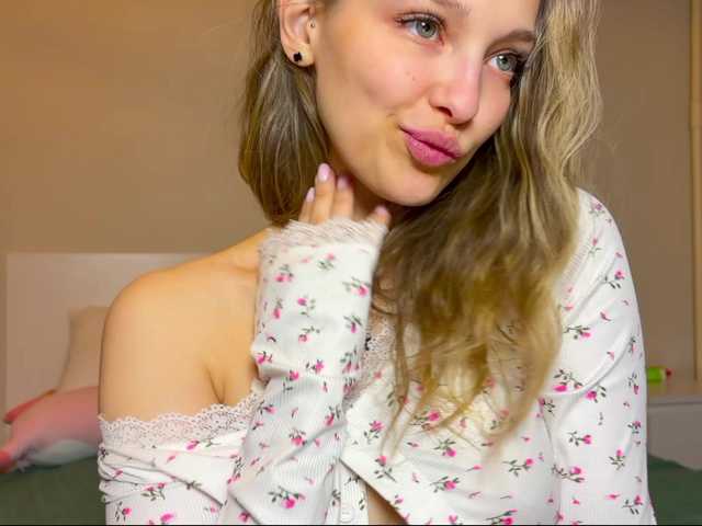 cute-honey's BongaCams show and profile