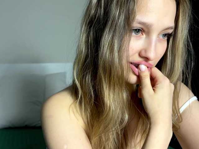 cute-honey's BongaCams show and profile