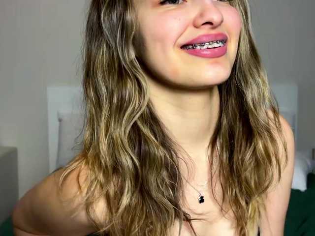 cute-honey's BongaCams show and profile