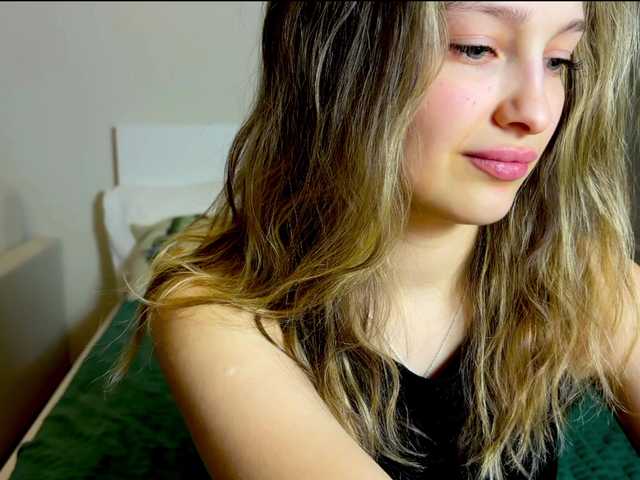 cute-honey's BongaCams show and profile