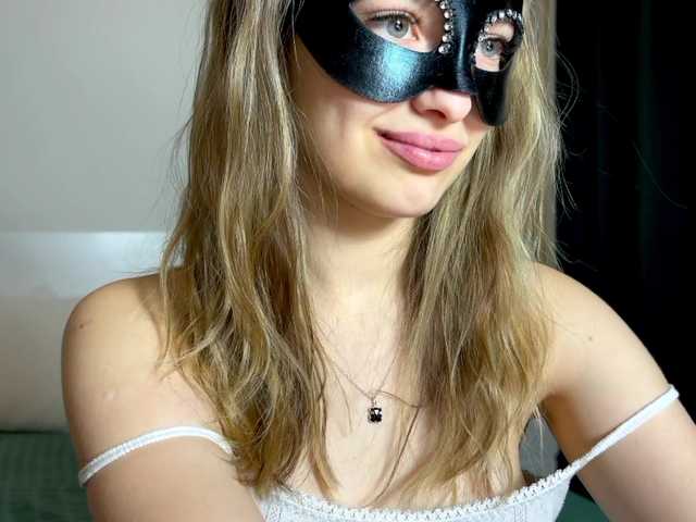 cute-honey's BongaCams show and profile