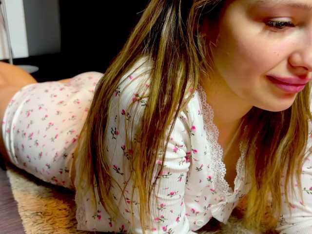 cute-honey's BongaCams show and profile