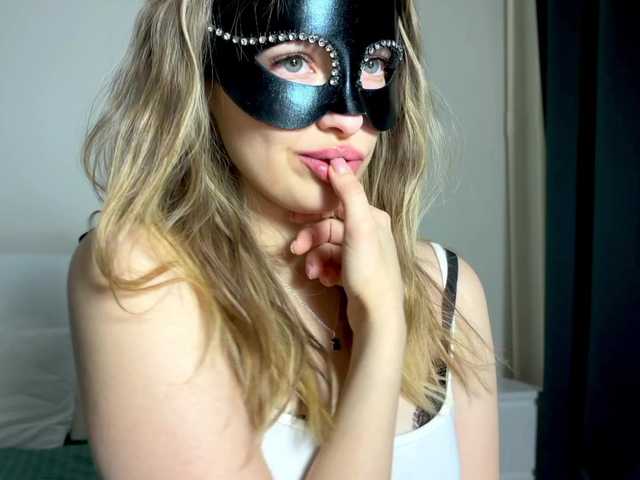 cute-honey's BongaCams show and profile