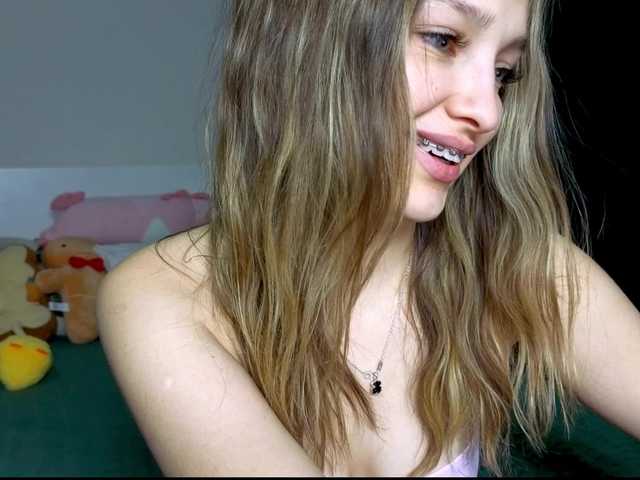 cute-honey's BongaCams show and profile