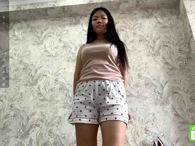 MagdalenaAlouf webcam