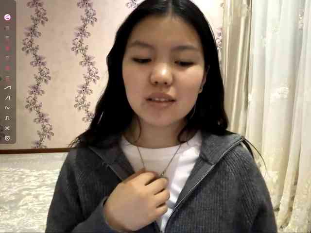 MagdalenaAlouf webcam