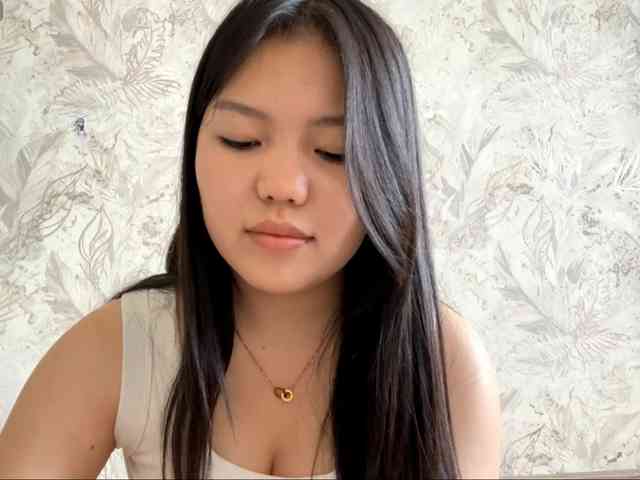 MagdalenaAlouf webcam