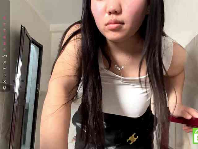 MagdalenaAlouf webcam