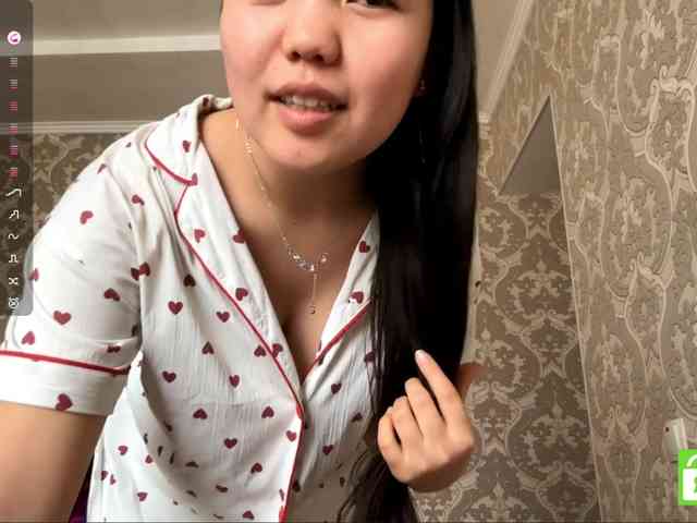 MagdalenaAlouf webcam