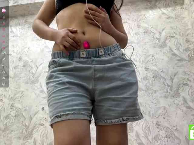 MagdalenaAlouf webcam