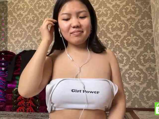 MagdalenaAlouf webcam