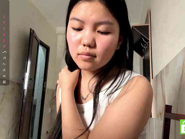 MagdalenaAlouf webcam