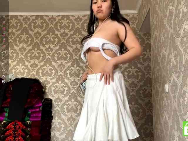 MagdalenaAlouf webcam