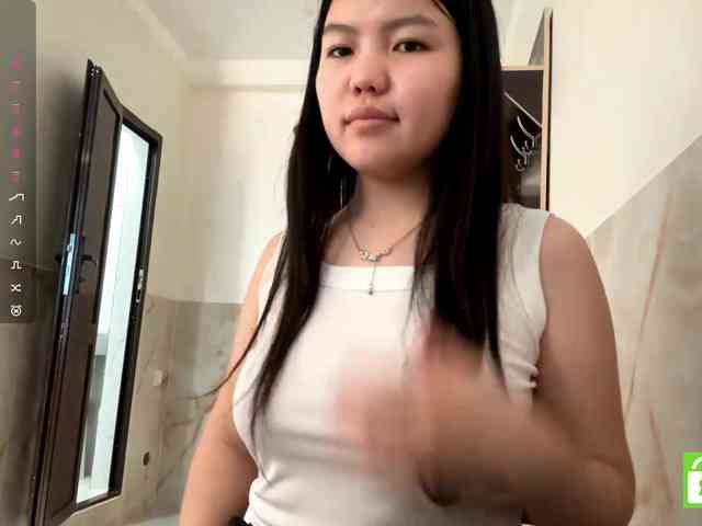 MagdalenaAlouf webcam