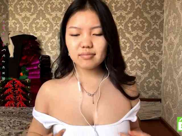 MagdalenaAlouf webcam