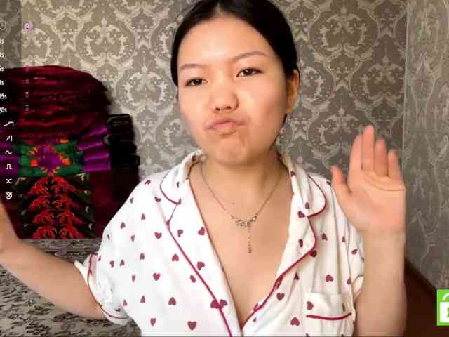 MagdalenaAlouf webcam