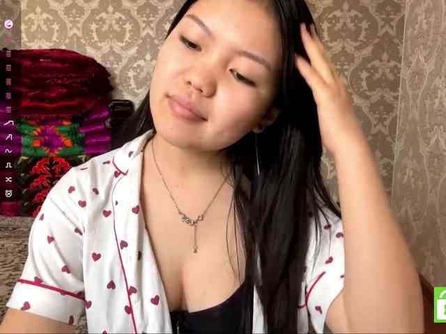 MagdalenaAlouf webcam