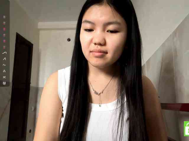 MagdalenaAlouf webcam