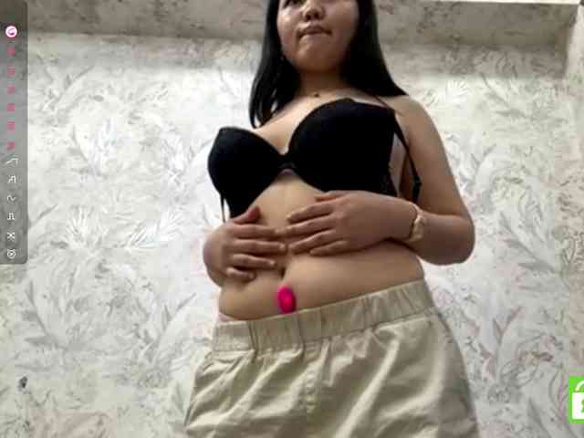 MagdalenaAlouf webcam